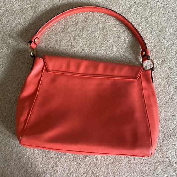 Handbag - Picture 2 of 3